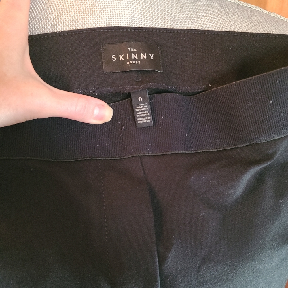 The Skinny black White House Black Market leggings 0